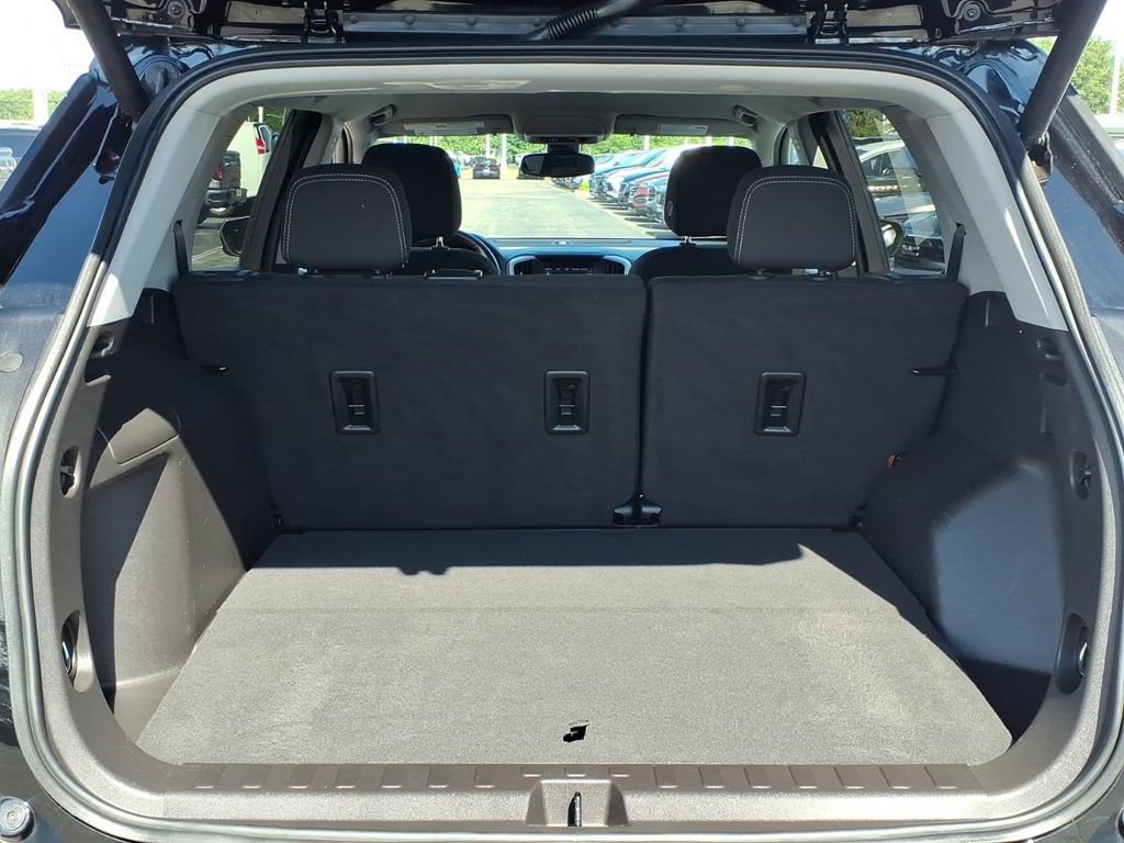 Certified 2024 GMC Terrain SLE w/ Driver Convenience Package FWD image 9