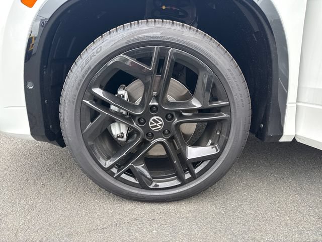 New 2026 Volkswagen Tiguan SE R-Line AWD/4WD image 25