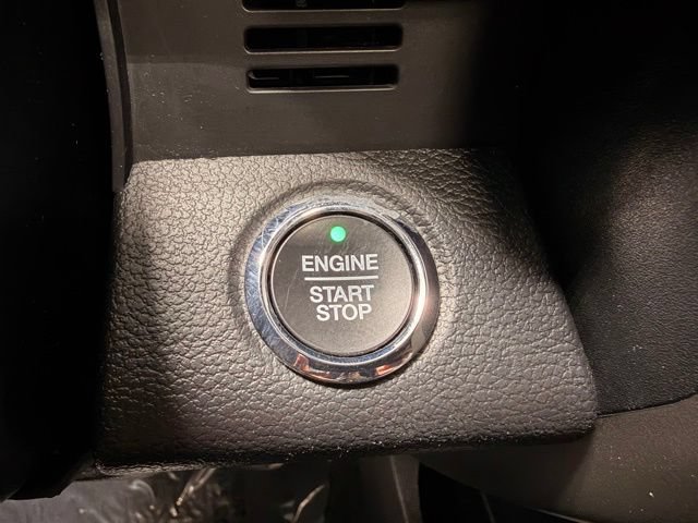 Used 2020 Ford Expedition XLT w/ Equipment Group 202A AWD/4WD image 35