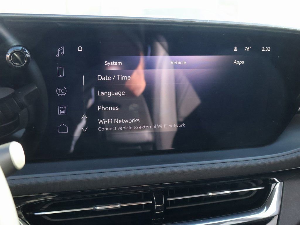 Used 2025 Buick Envista Sport Touring image 26