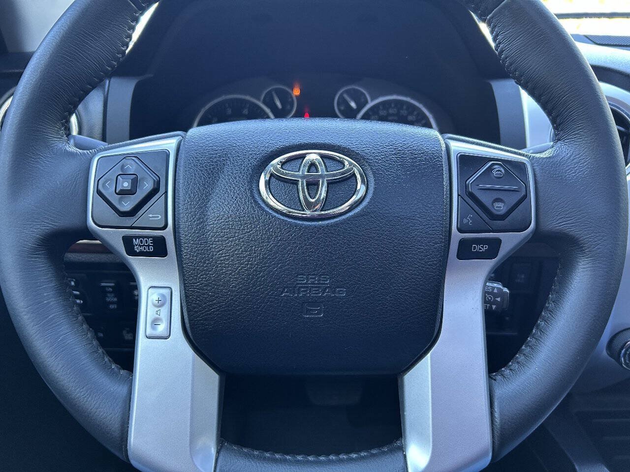 Used 2017 Toyota Tundra Limited w/ Limited Premium Package AWD/4WD image 17