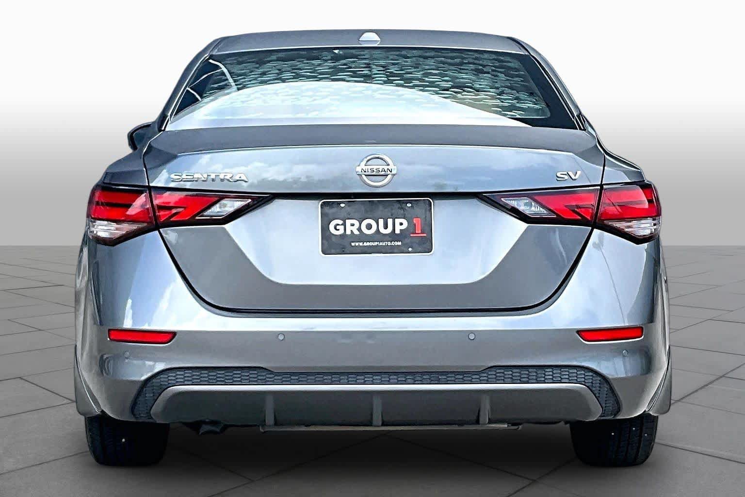 Used 2020 Nissan Sentra SV w/ SV Premium Package FWD image 5