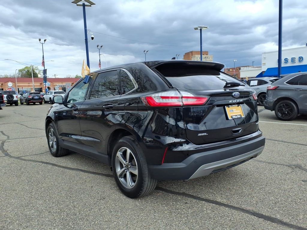 Certified 2024 Ford Edge SEL w/ Convenience Package AWD/4WD image 9