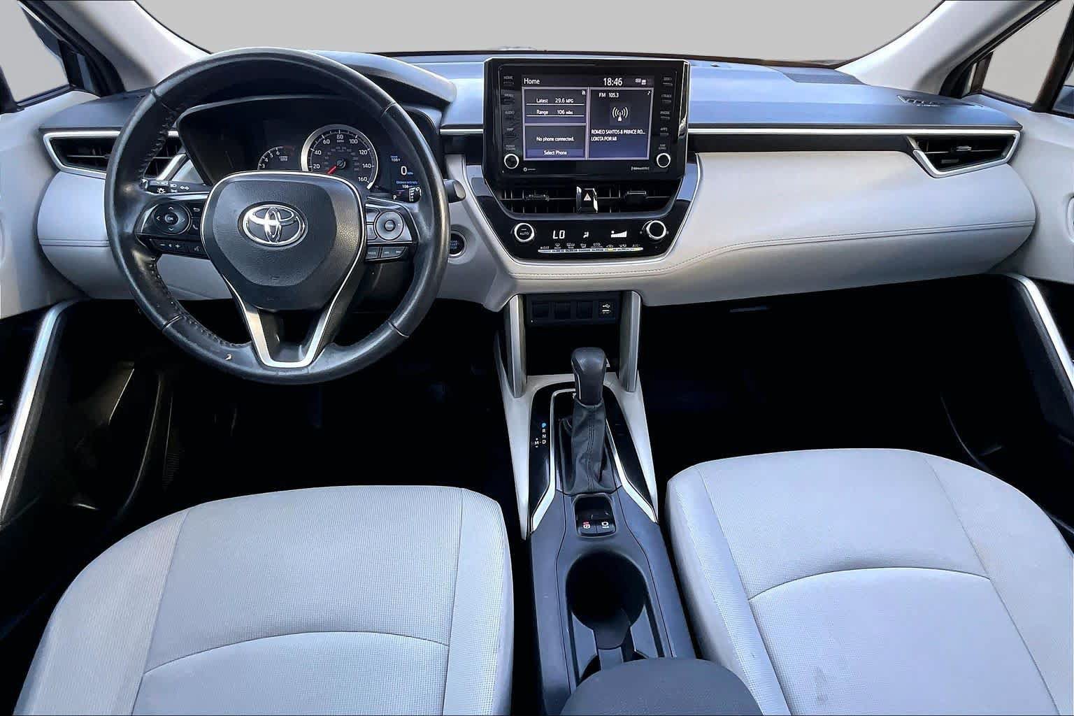 Used 2022 Toyota Corolla Cross LE FWD image 15