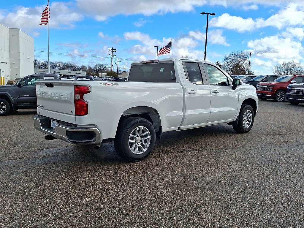 Used 2023 Chevrolet Silverado 1500 LT image 10