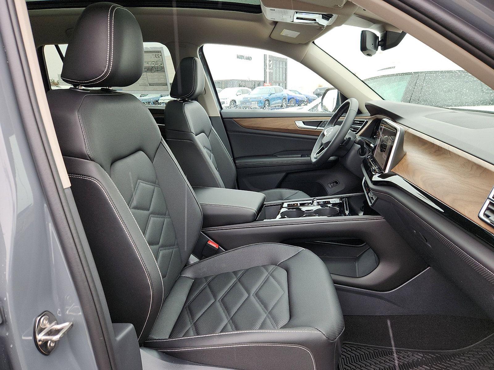 New 2026 Volkswagen Atlas SE image 15