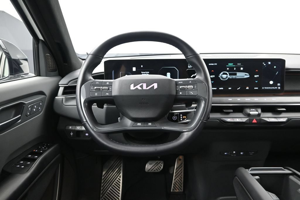 Certified 2024 Kia EV9 GT-Line AWD/4WD image 36