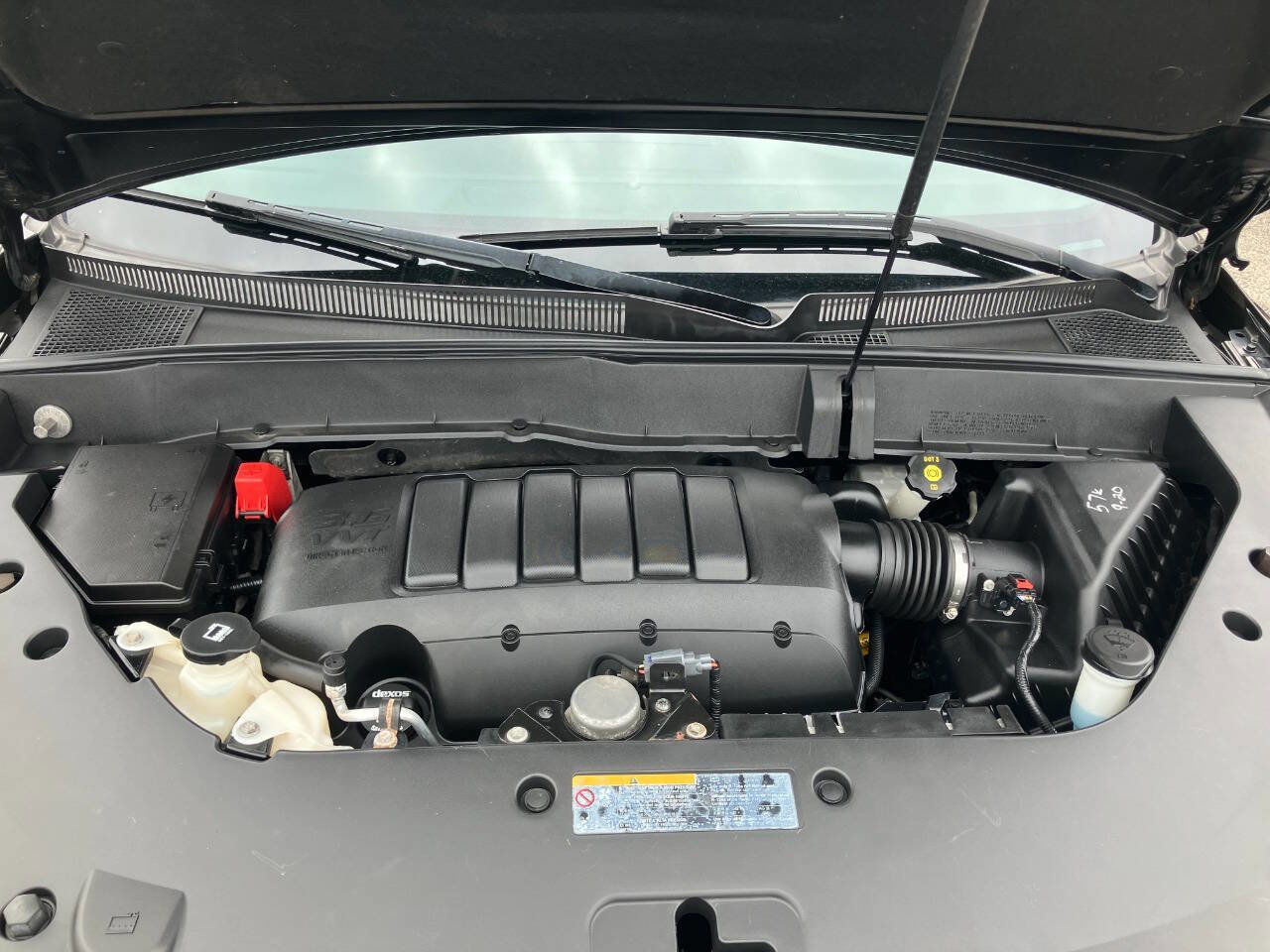 Used 2017 Chevrolet Traverse LT image 24