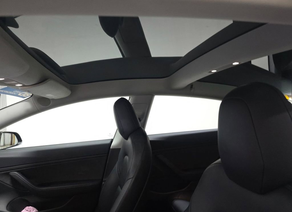 Used 2018 Tesla Model 3 Performance image 8