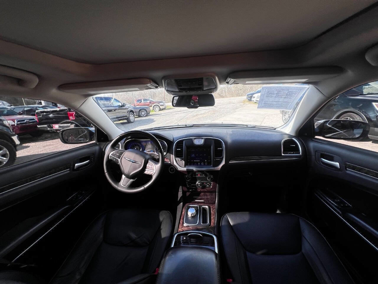 Used 2016 Chrysler 300 C image 12