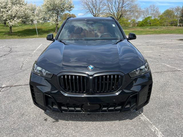 Used 2024 BMW X5 xDrive40i w/ Executive Package AWD/4WD image 3