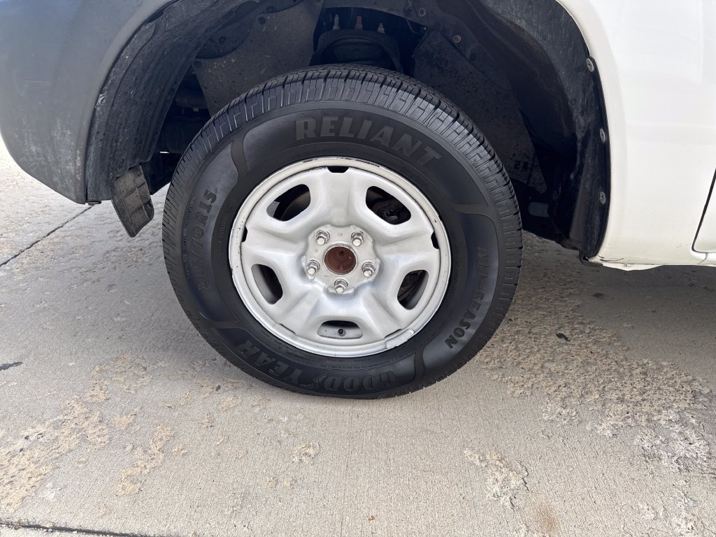 Used 2015 Toyota Tacoma 2WD Access Cab image 24
