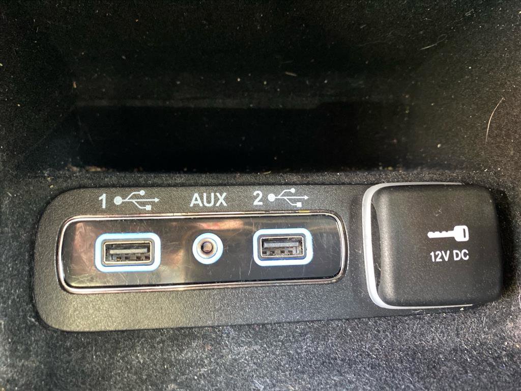 Used 2020 Jeep Grand Cherokee Laredo AWD/4WD image 13