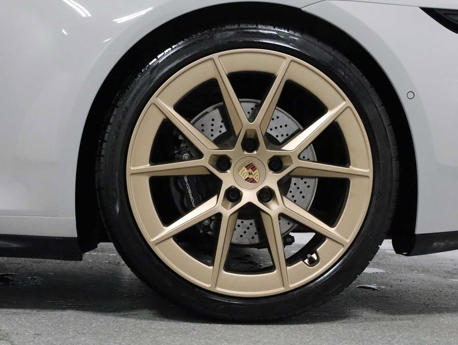 Certified 2025 Porsche 911 Carrera RWD image 37