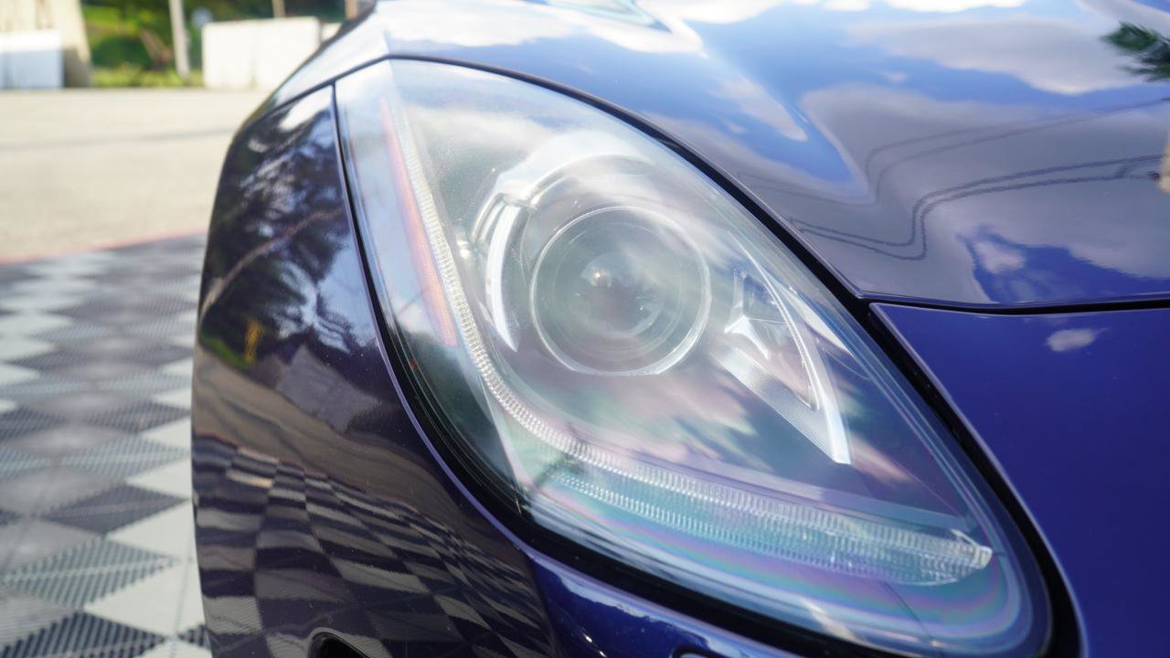 Used 2014 Jaguar F-TYPE Convertible RWD image 17