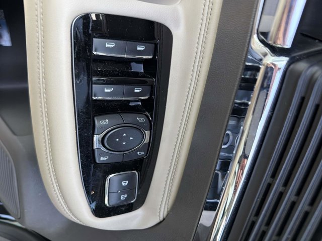 Certified 2022 Lincoln Corsair FWD w/ Equipment Group 101A image 12