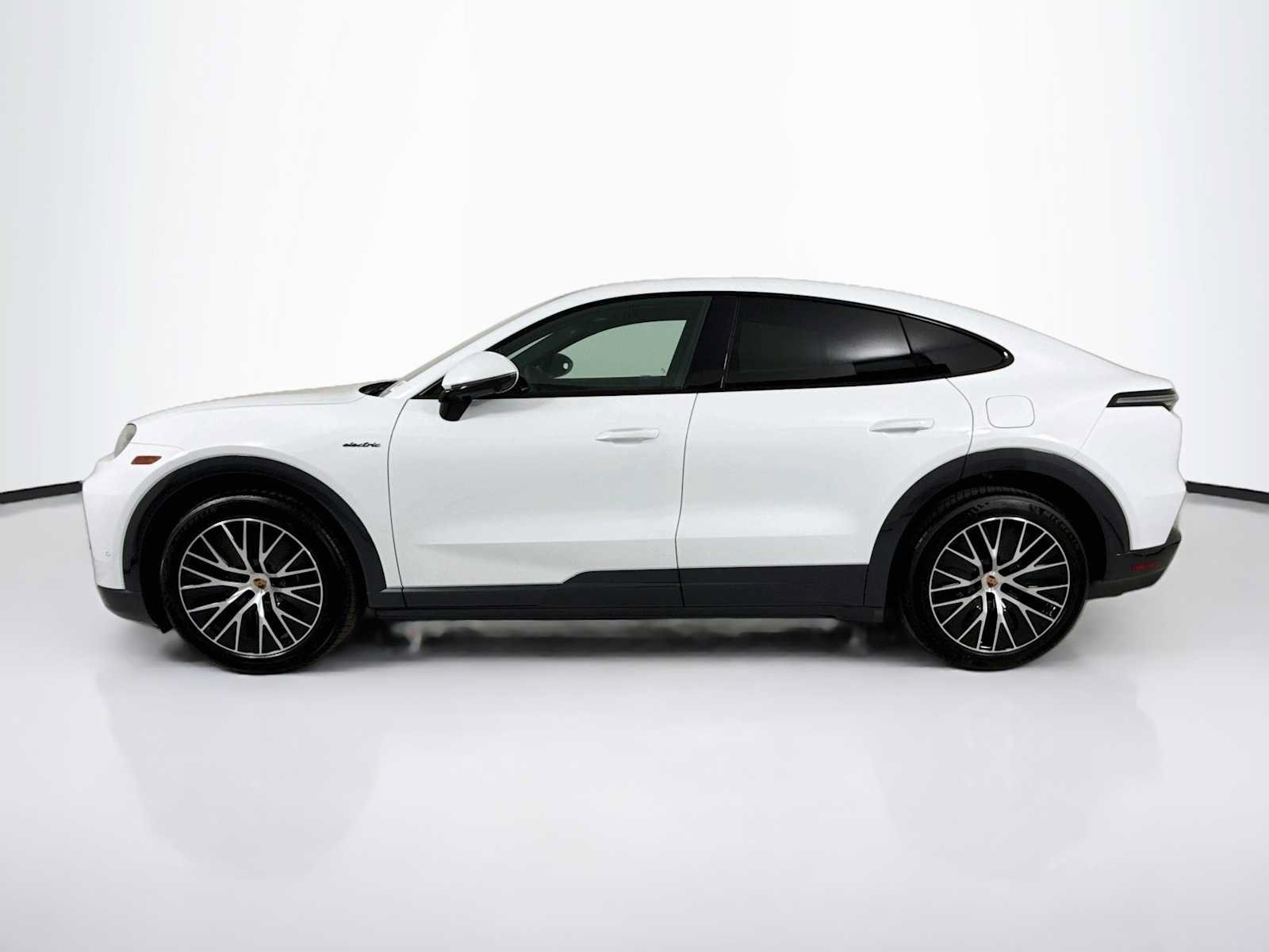 New 2026 Porsche Cayenne Electric Coupe AWD/4WD image 2