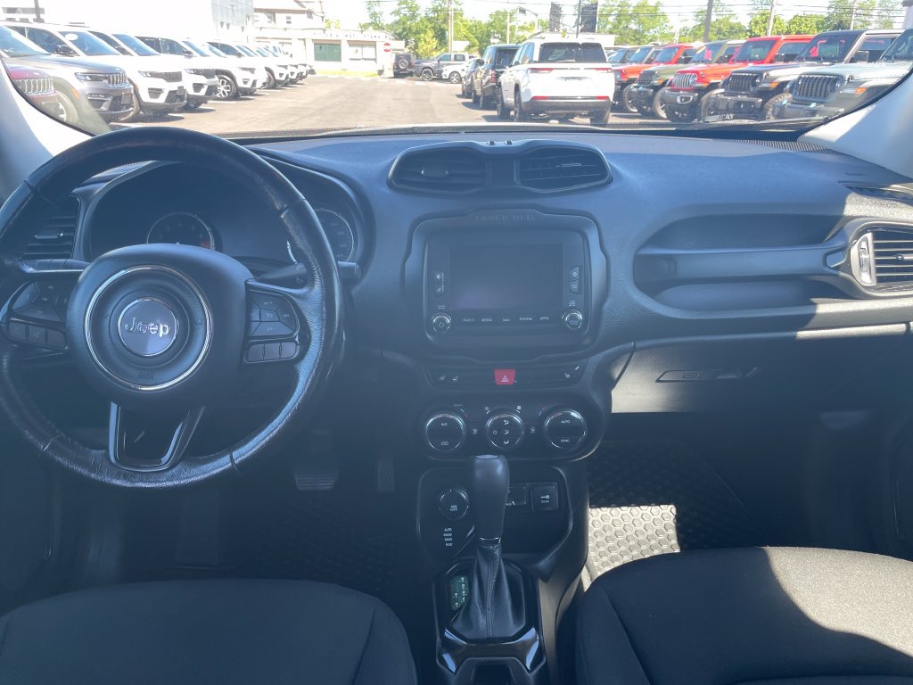 Certified 2017 Jeep Renegade Altitude AWD/4WD image 37