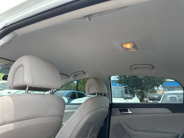 Used 2016 Hyundai Sonata SE FWD image 11