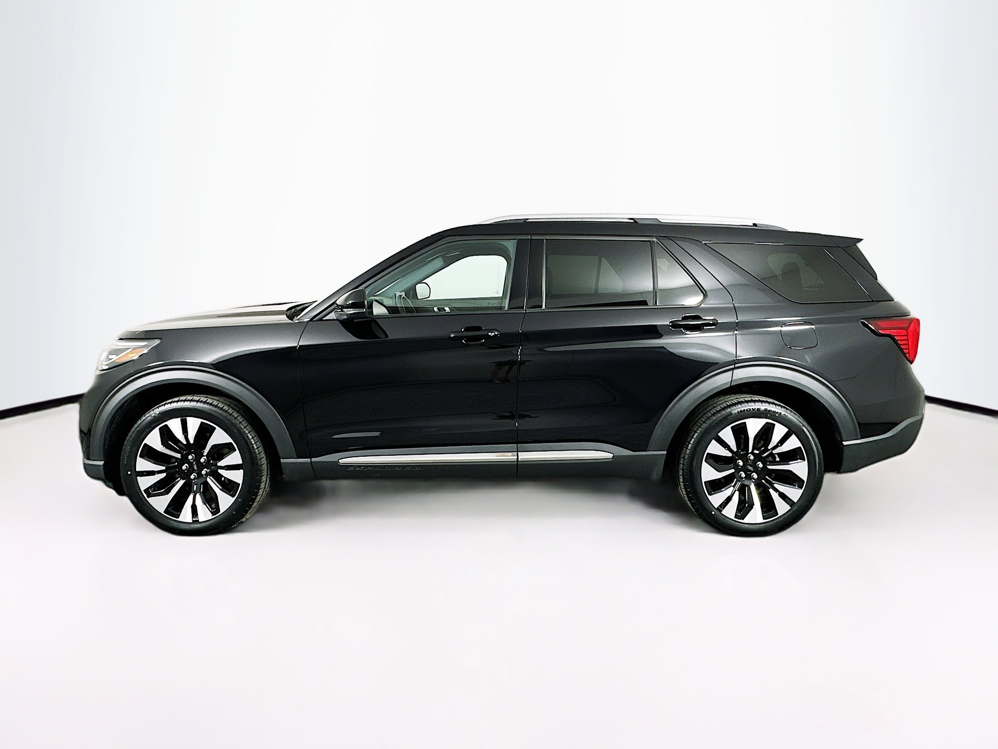 Used 2025 Ford Explorer Platinum w/ LUX Leather Package AWD/4WD image 4