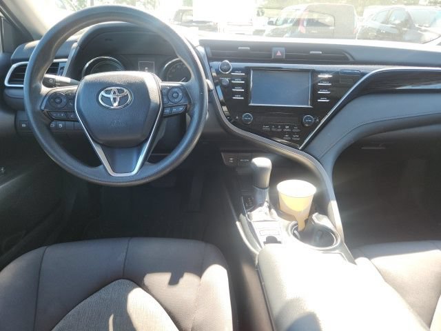 Used 2018 Toyota Camry LE FWD image 8