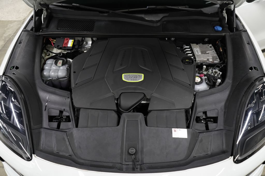 Used 2019 Porsche Cayenne E-Hybrid AWD/4WD image 42