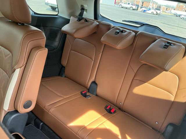 New 2026 Nissan Pathfinder Platinum image 18