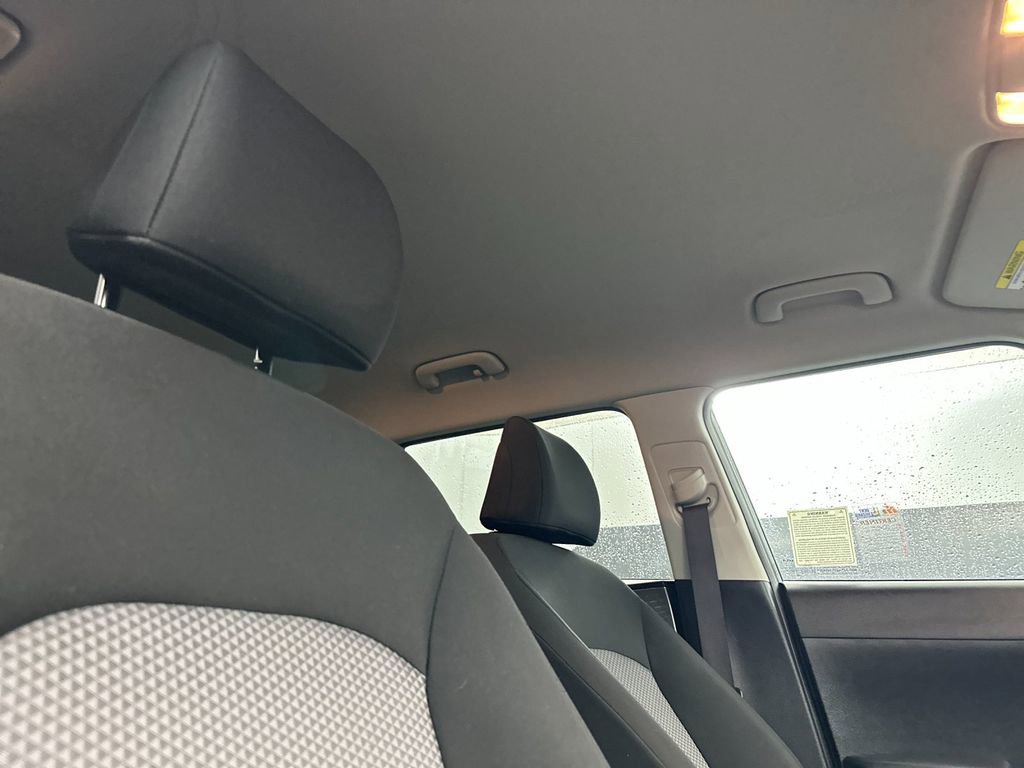 Used 2024 Kia Soul LX w/ Option Group 015 image 16