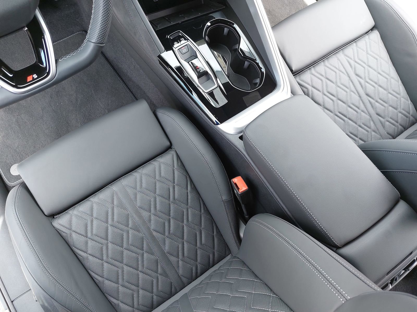 New 2025 Audi SQ5 Premium Plus AWD/4WD image 28