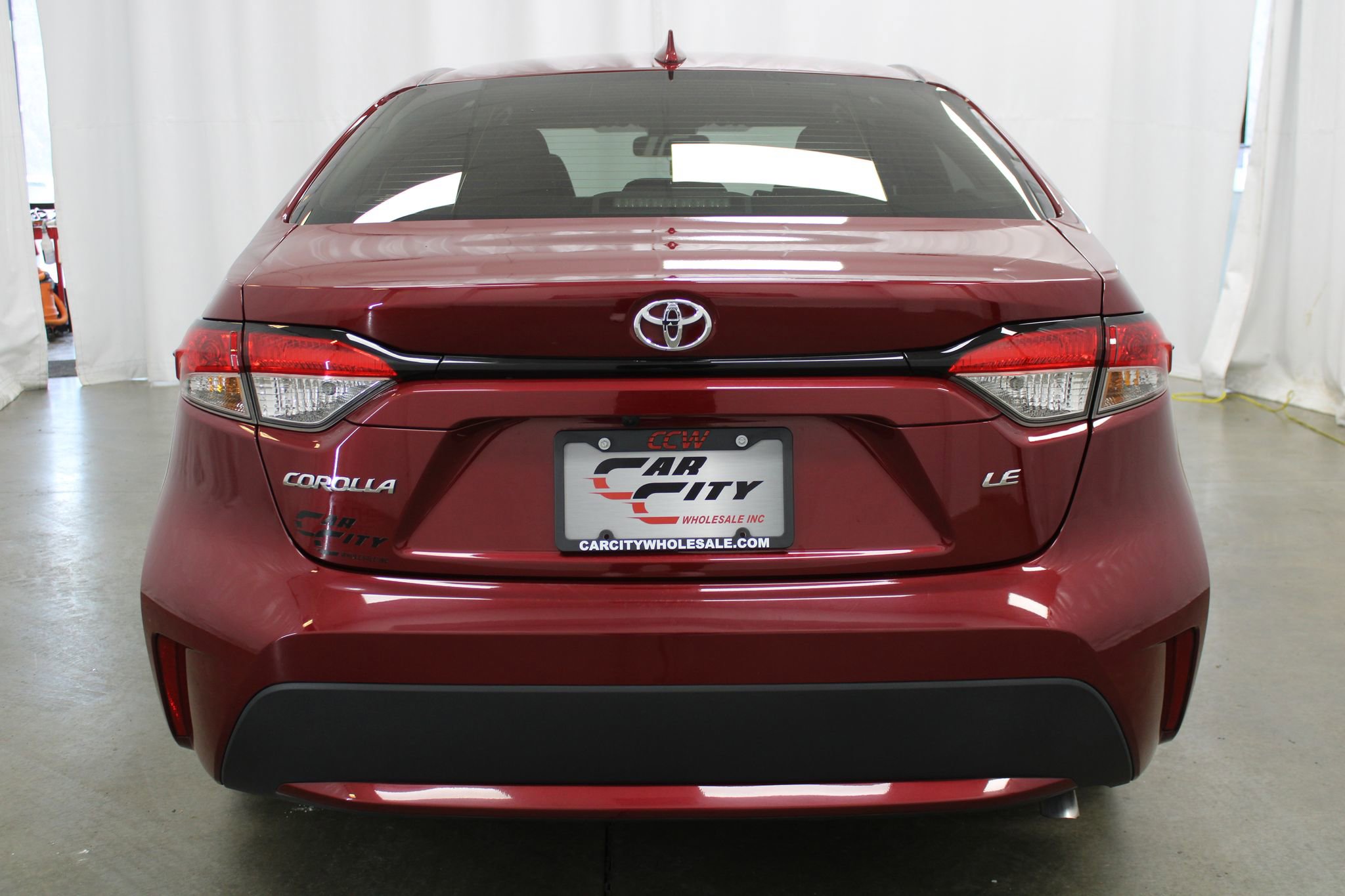 Used 2022 Toyota Corolla LE image 5