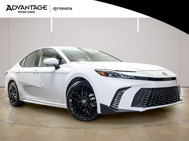 Certified 2025 Toyota Camry SE FWD image 2