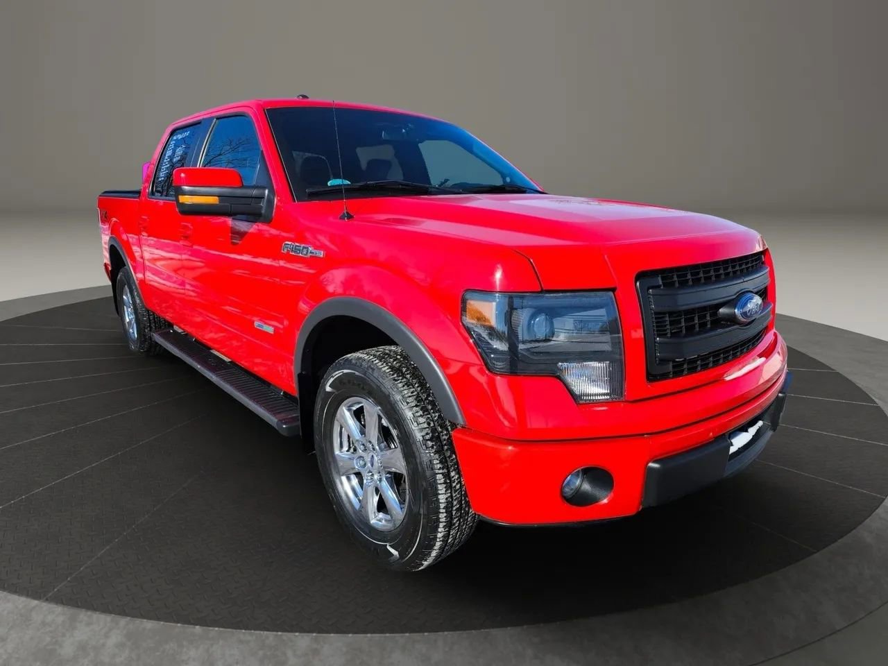 Used 2014 Ford F150 FX4 w/ Equipment Group 402A Luxury image 11