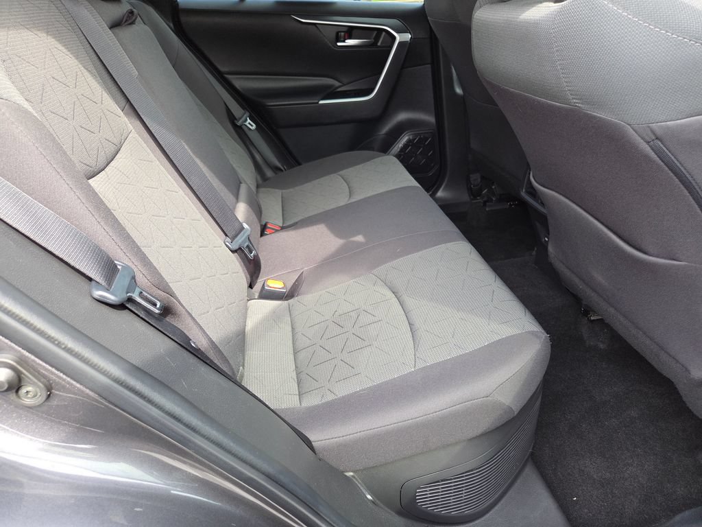 Used 2023 Toyota RAV4 XLE AWD/4WD image 25