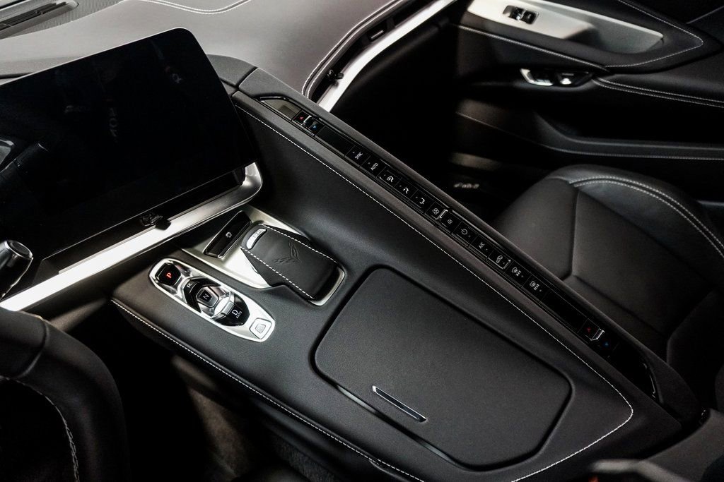 Used 2024 Chevrolet Corvette Z06 image 23