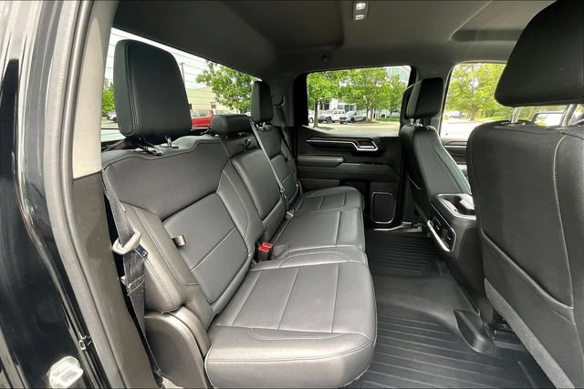 Used 2022 GMC Sierra 1500 SLT w/ SLT Convenience Package AWD/4WD image 26