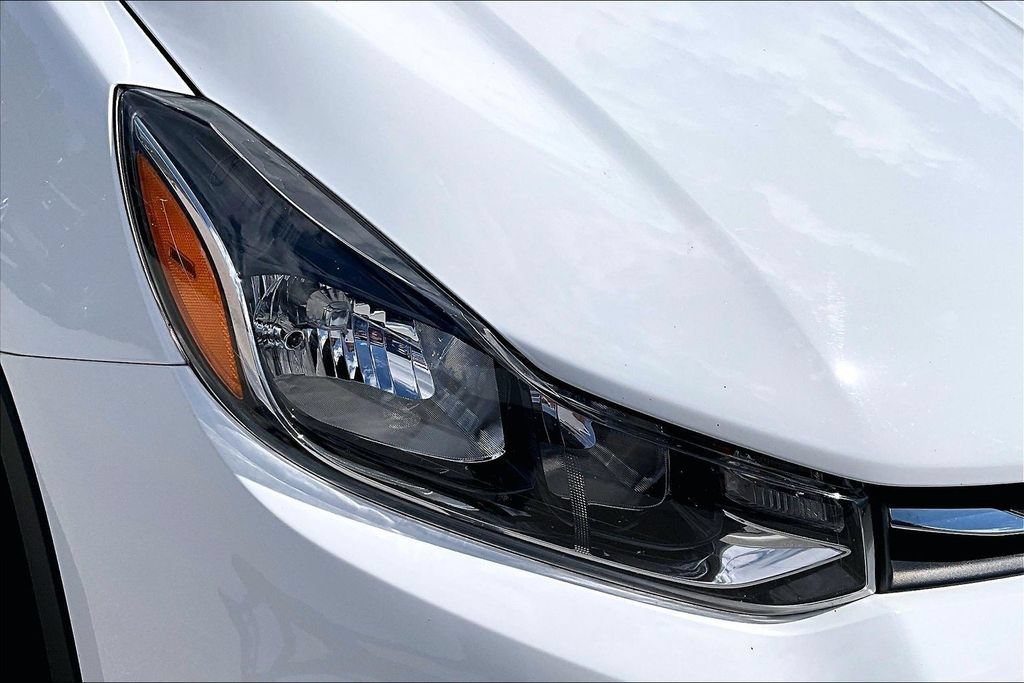 Used 2020 Chevrolet Trax LS FWD image 29