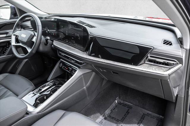 Certified 2025 Audi Q5 Premium w/ Convenience Package AWD/4WD image 25