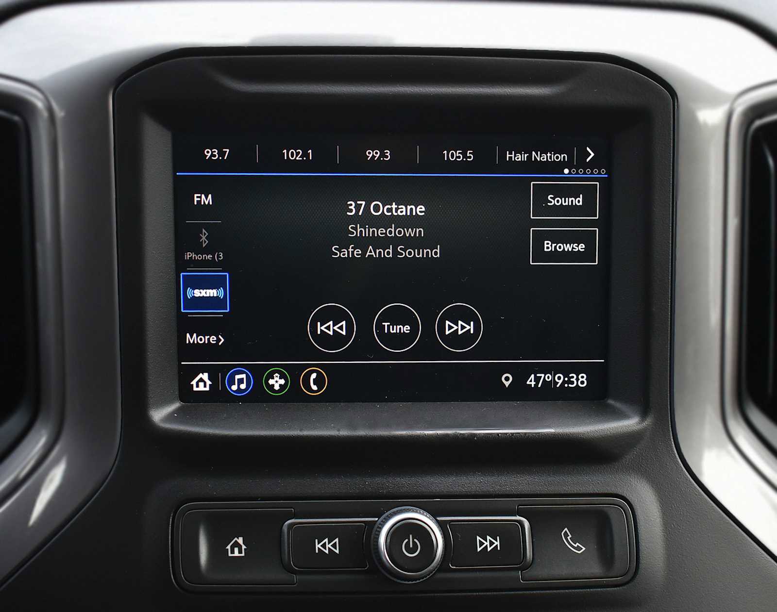 Used 2020 Chevrolet Silverado 1500 Custom w/ Custom Value Package image 14