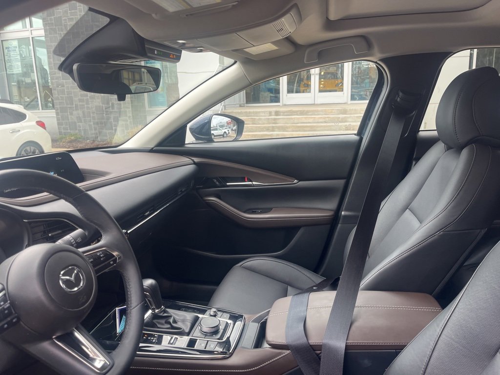 Used 2025 MAZDA CX-30 AWD 2.5 S w/ Premium Package image 11