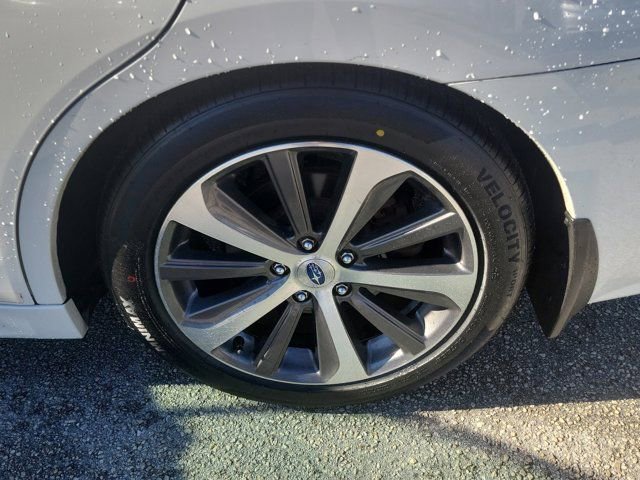 Used 2017 Subaru Legacy 2.5i Limited image 9