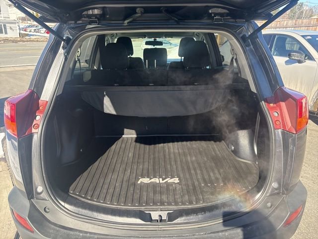Used 2015 Toyota RAV4 XLE image 12