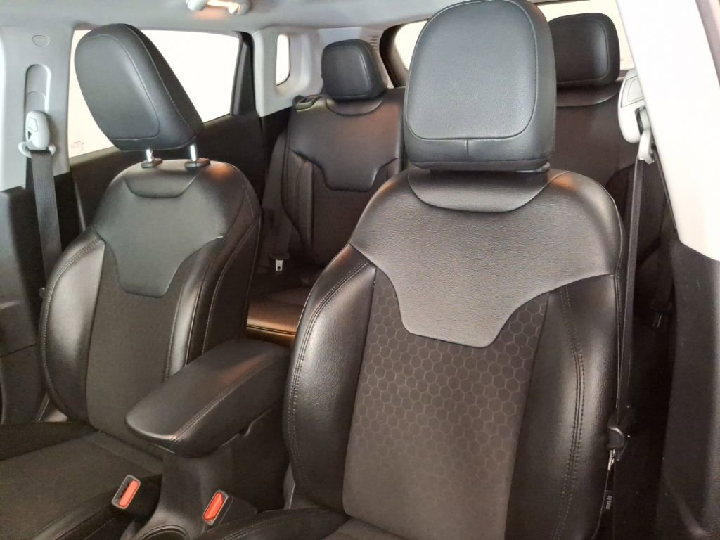 Used 2020 Jeep Compass Altitude image 19