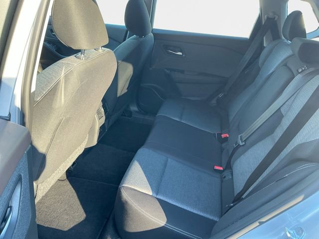 Used 2023 Nissan Rogue SV image 14