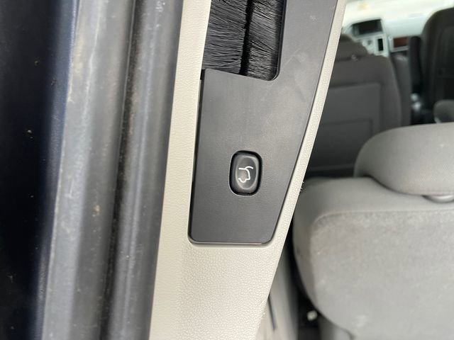 Used 2010 Chrysler Town & Country Touring w/ Entertainment Group #2 image 17