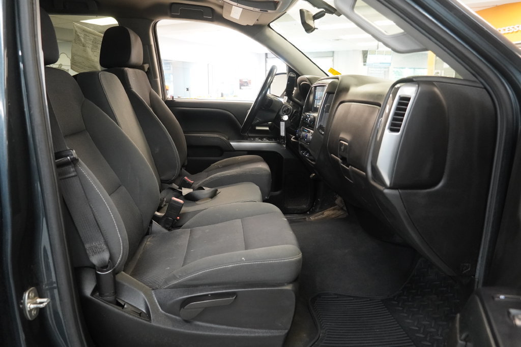 Used 2019 Chevrolet Silverado 1500 LT w/ All Star Edition AWD/4WD image 32