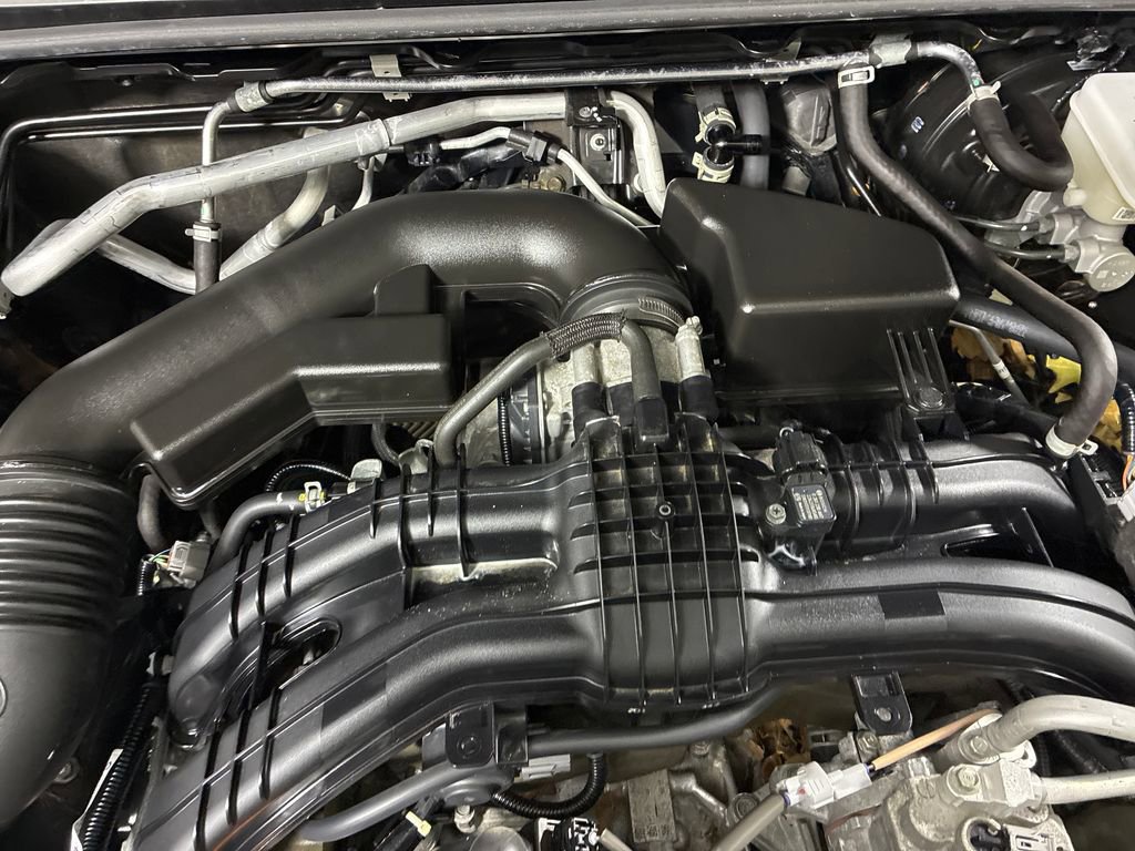 Certified 2022 Subaru Crosstrek 2.0i image 7