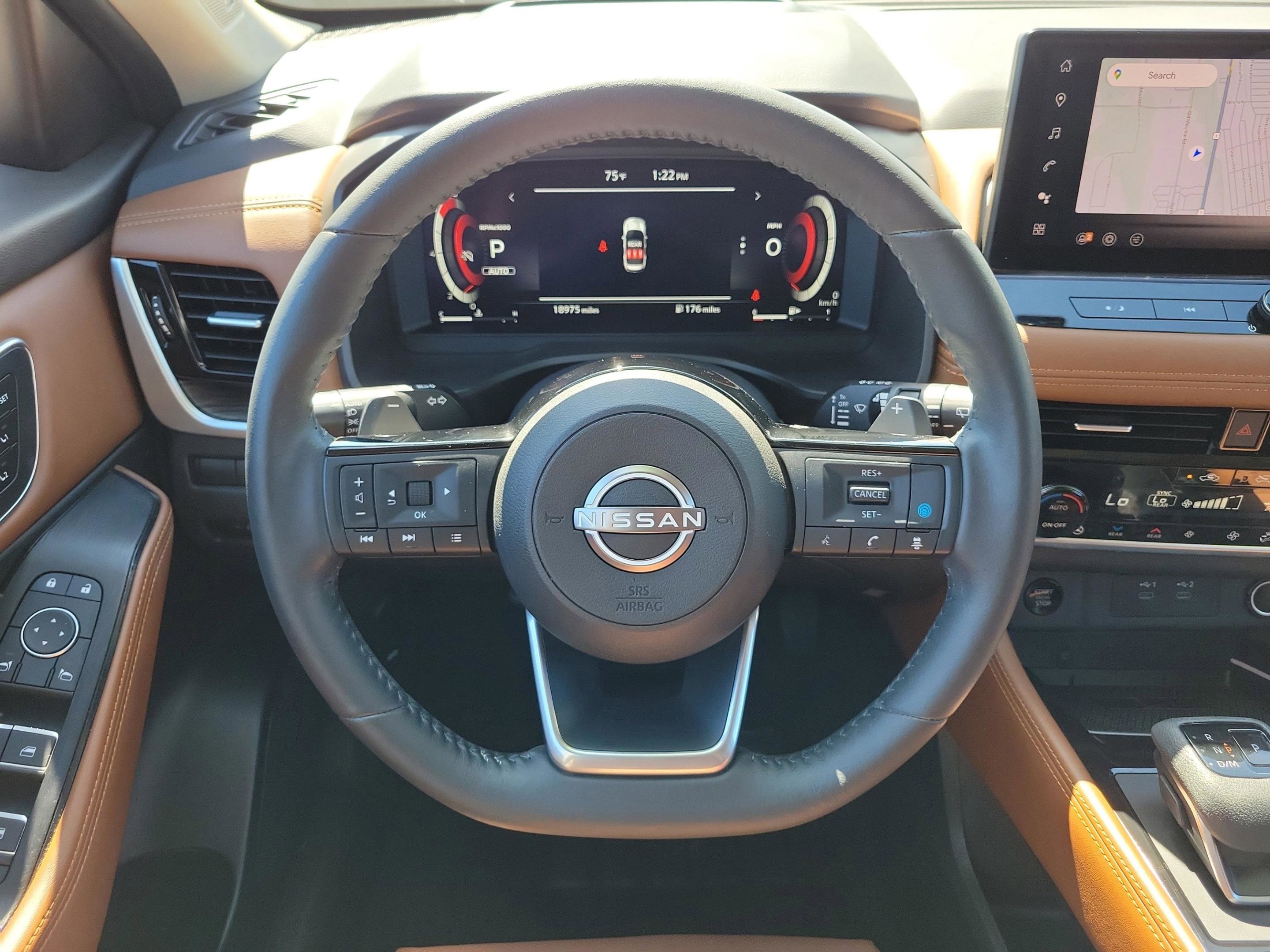 Used 2024 Nissan Rogue Platinum w/ Platinum Premium Package image 12