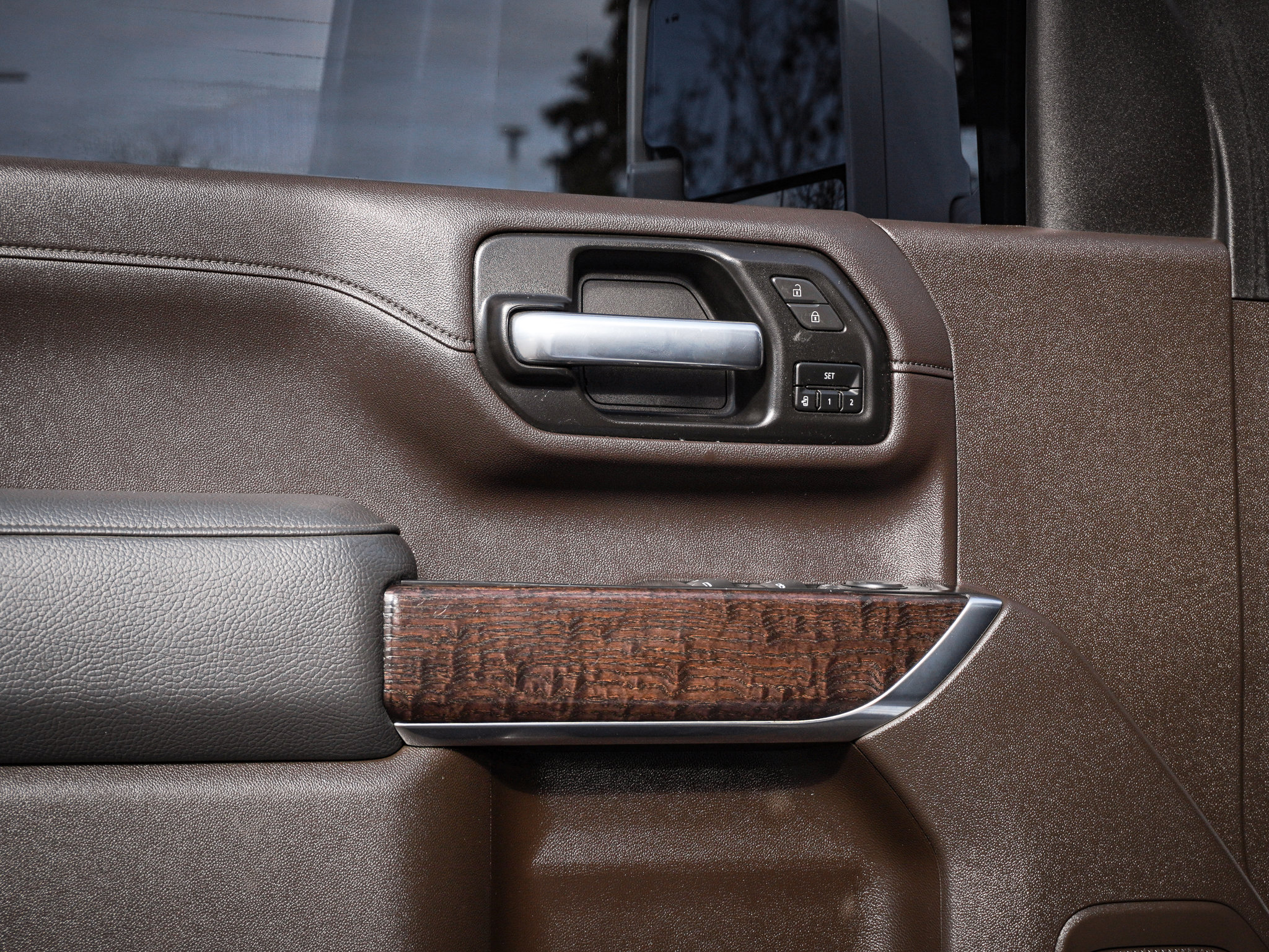 Used 2021 GMC Sierra 2500 Denali w/ Denali Ultimate Package image 17