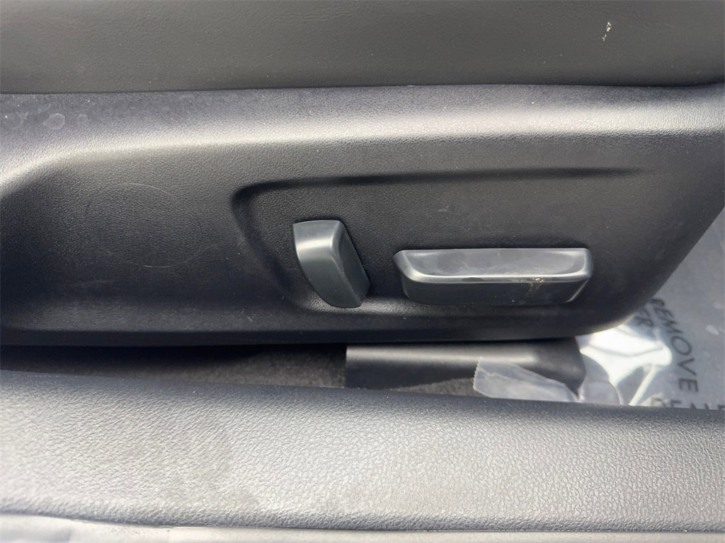 Used 2024 Lexus IS 300 w/ Comfort Package image 47