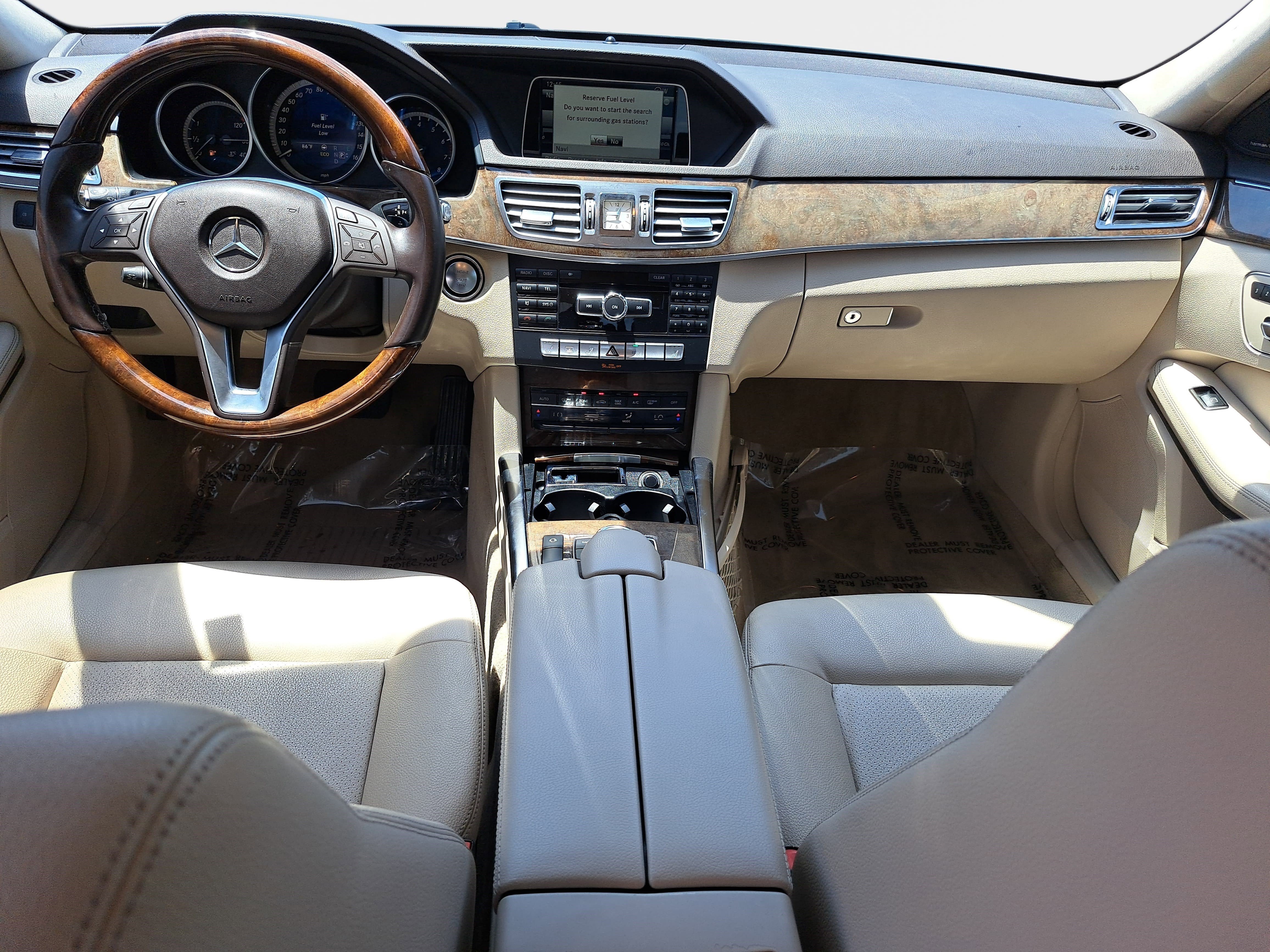 Used 2014 Mercedes-Benz E 350 4MATIC Sedan image 9